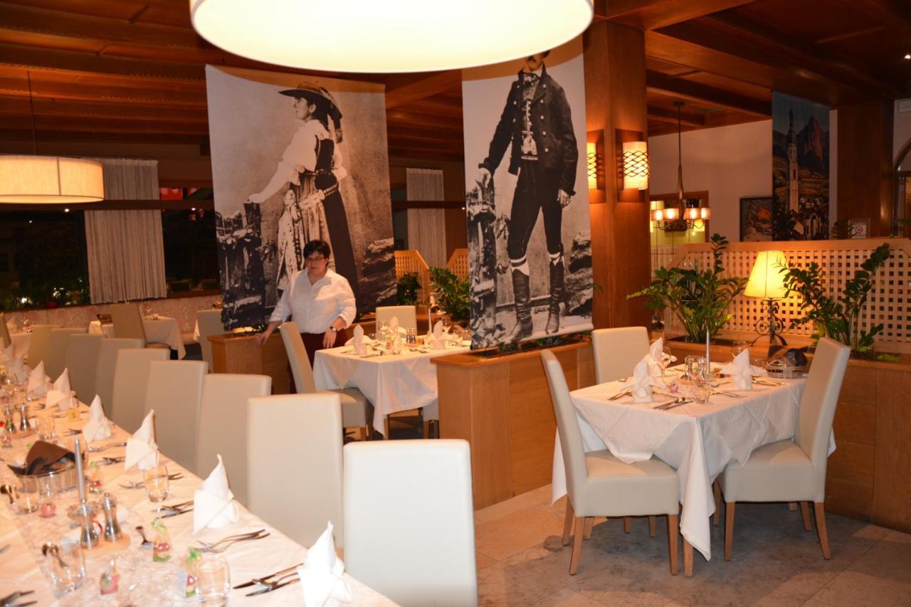 קאסטלרוטו Hotel Zum Turm מראה חיצוני תמונה