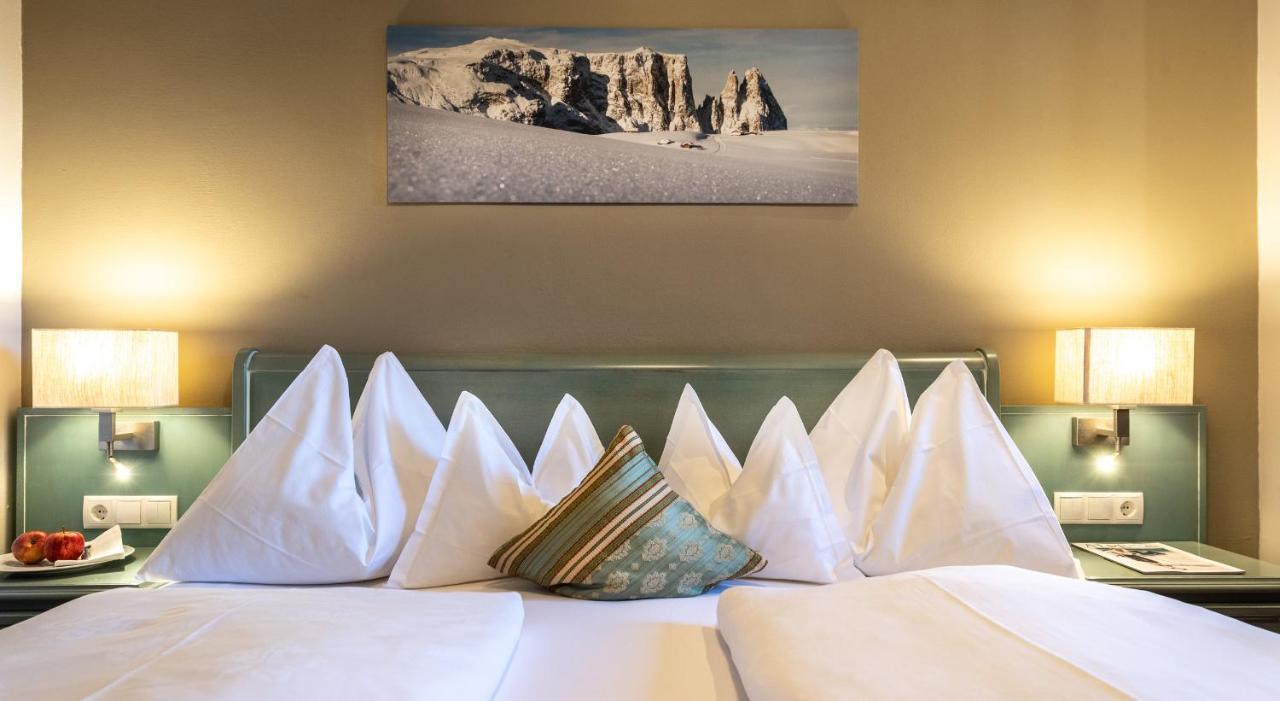קאסטלרוטו Hotel Zum Turm מראה חיצוני תמונה
