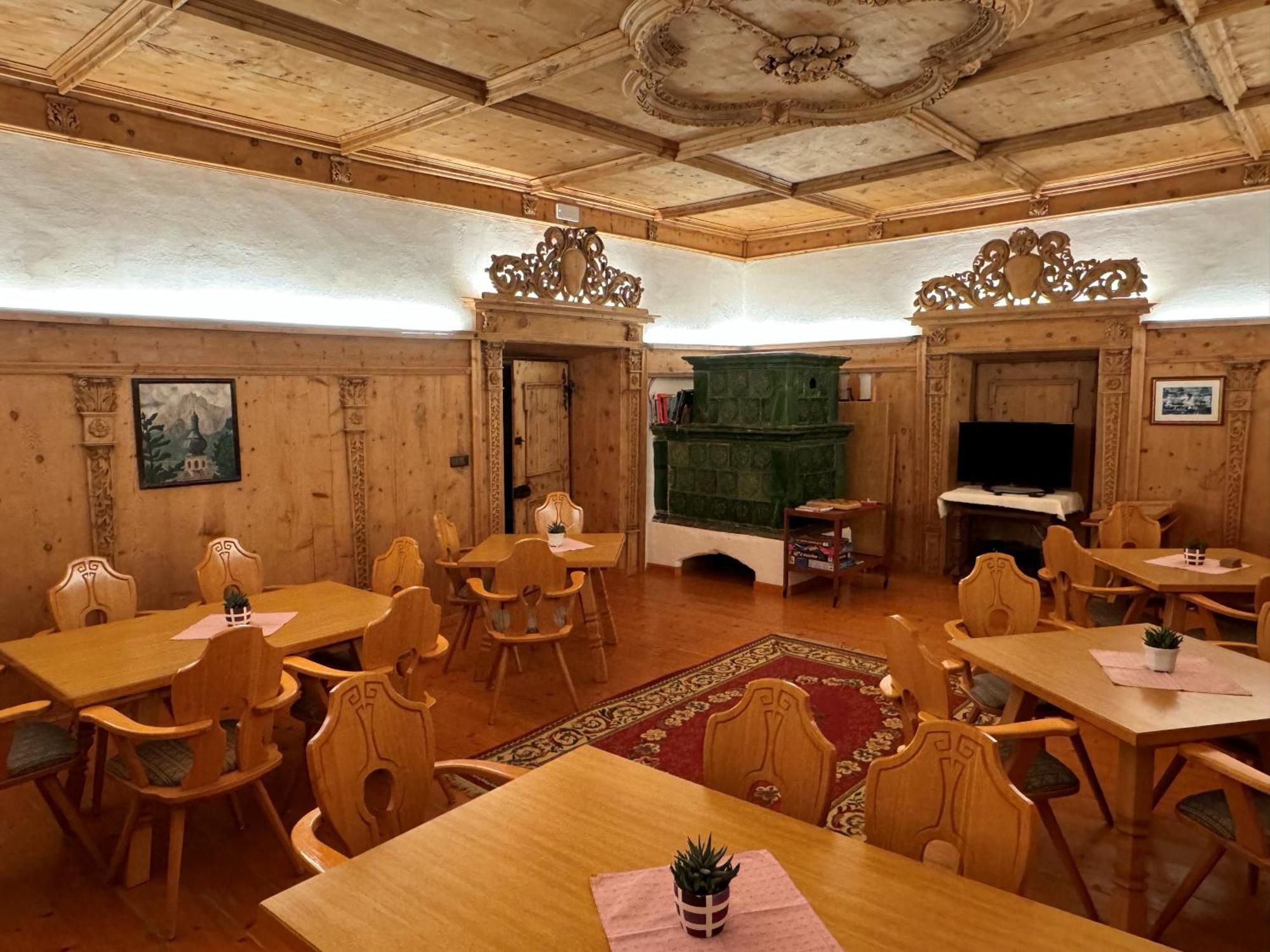 קאסטלרוטו Hotel Zum Turm מראה חיצוני תמונה