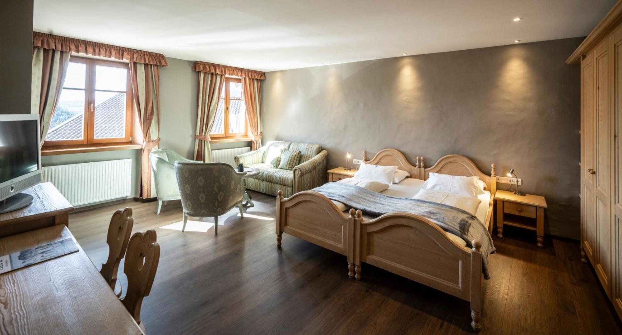 קאסטלרוטו Hotel Zum Turm מראה חיצוני תמונה